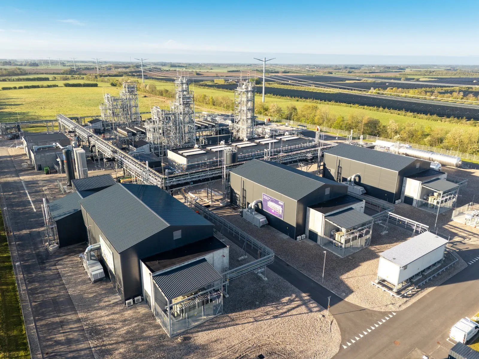 © European Energy An e-methanol plant beside a solar field